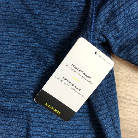 SOLD Champion | Jacket - Picture 4 of 6